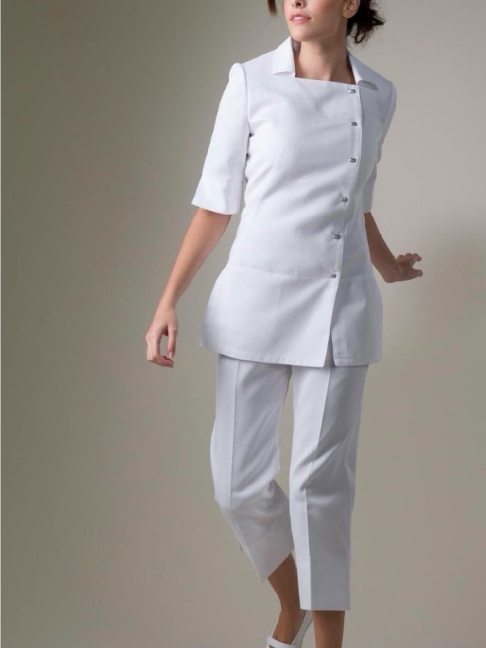 Monique Mathieu Paris Top White Beauty Salon, Esthetician Uniform Top  Size 6